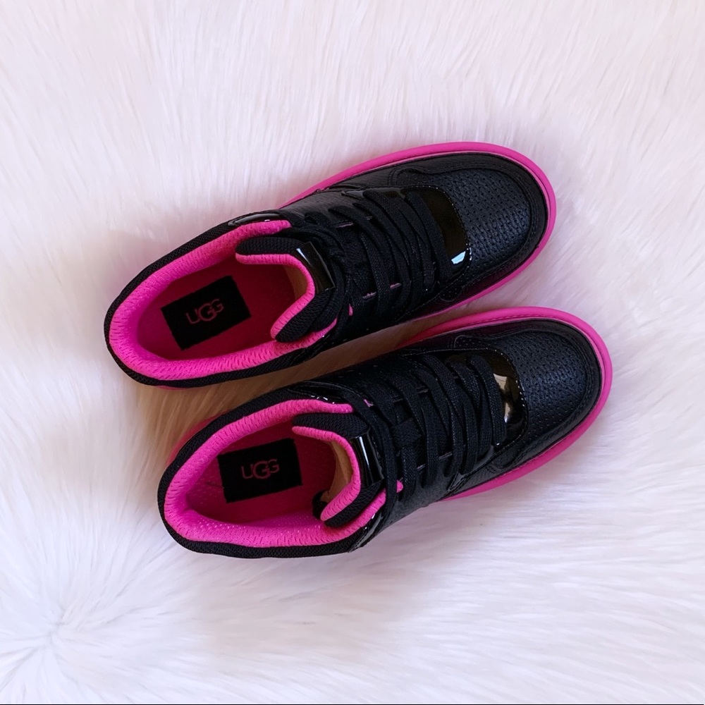 UGG Women’s Highland Sneakers - Picture 3 of 7
